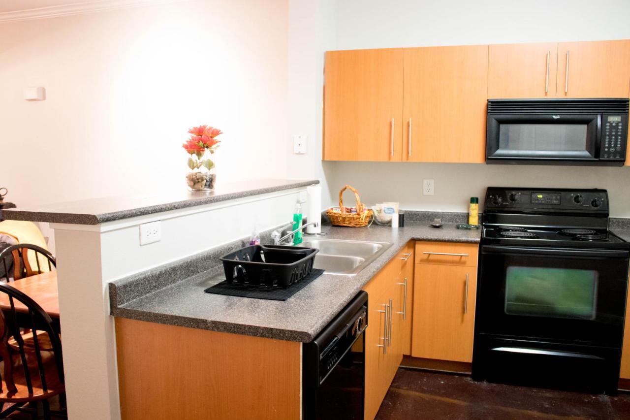 Downtown Dallas Beautiful Poolside Apartment 외부 사진